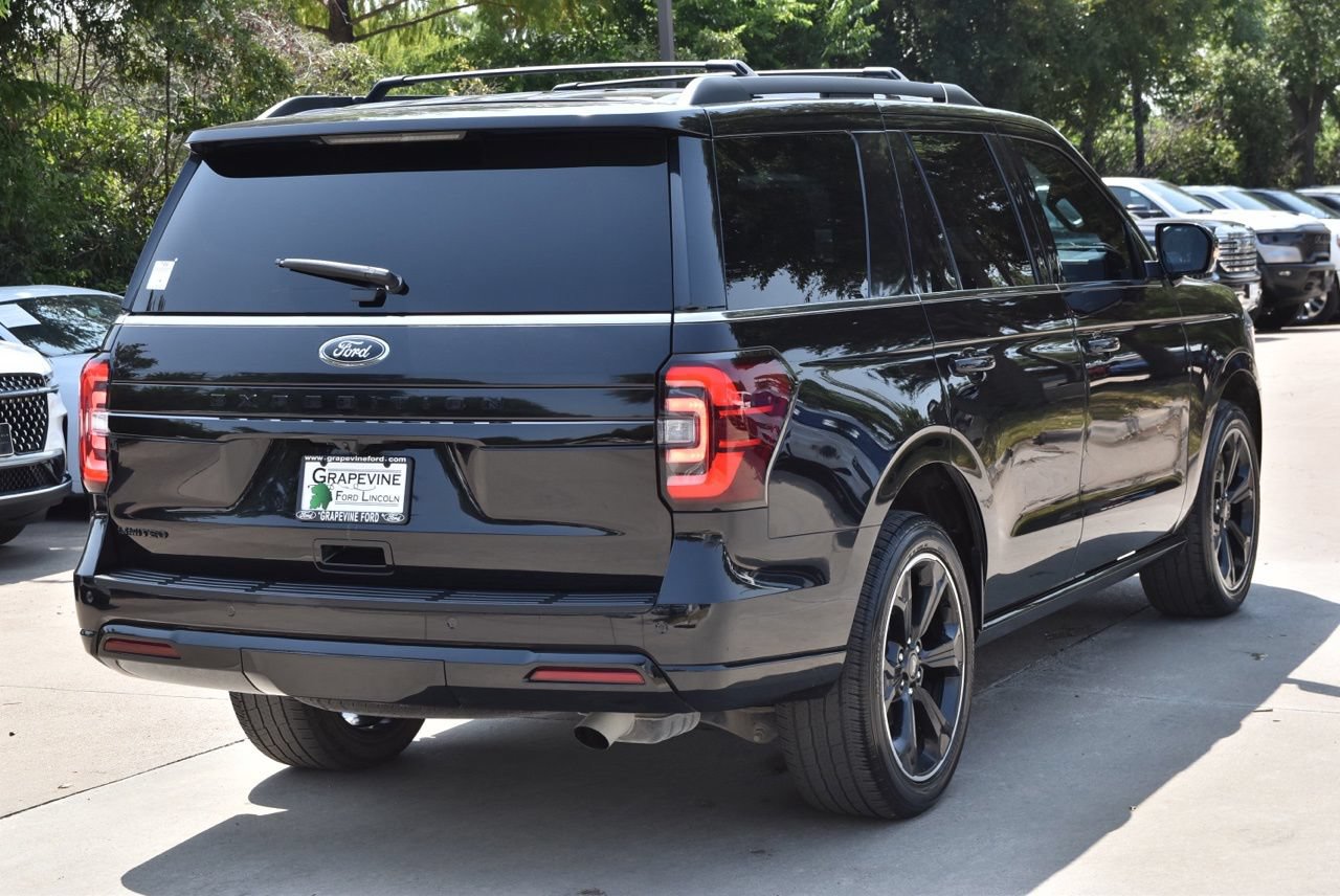 Used 2023 Ford Expedition Limited RWD image 8