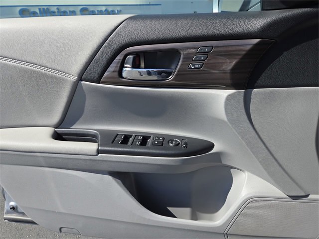 Used 2017 Honda Accord EX-L image 15