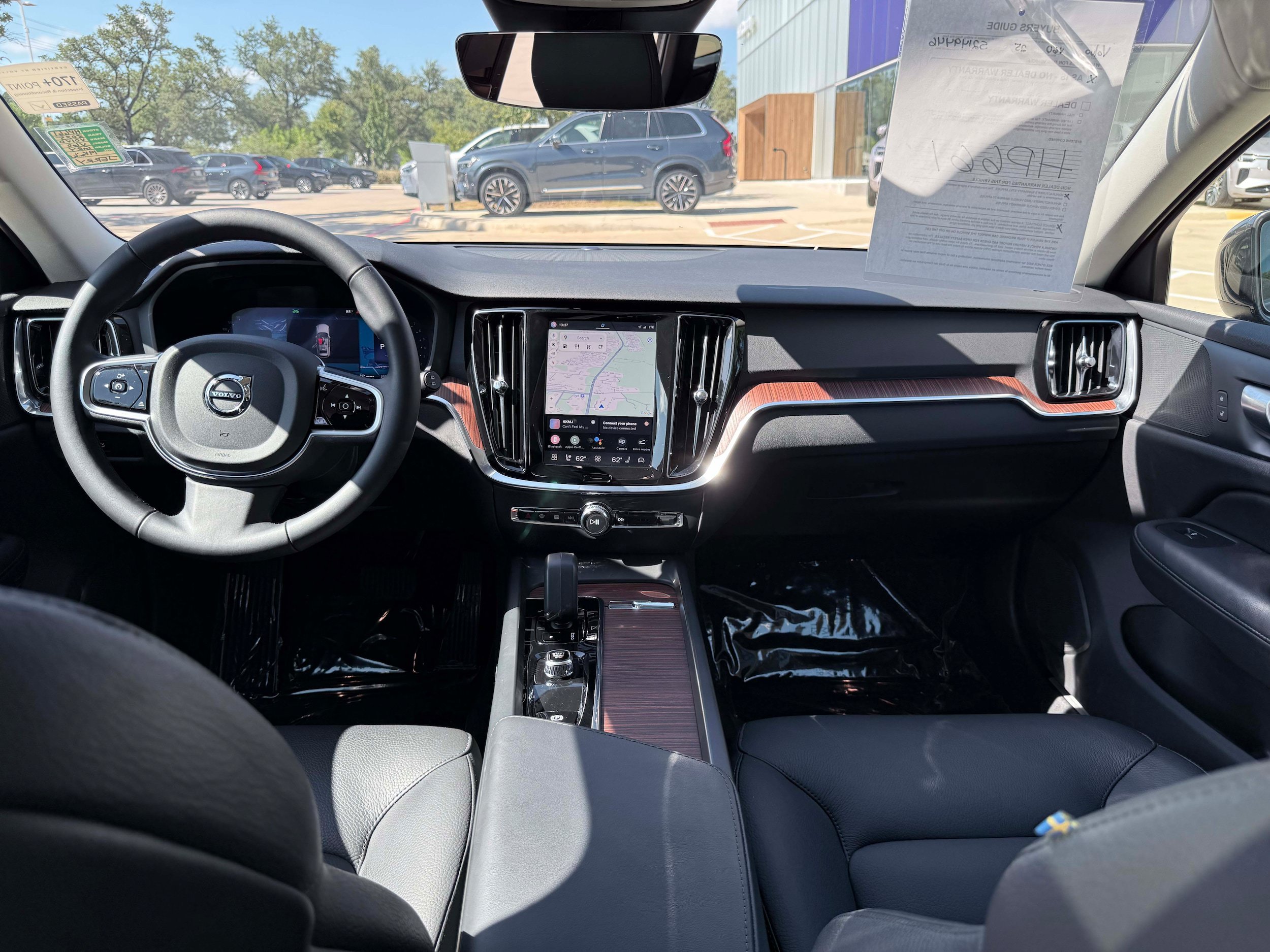 Certified 2025 Volvo V60 B5 Cross Country Plus AWD/4WD image 17