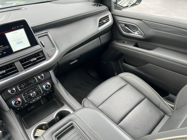 Used 2024 GMC Yukon SLT w/ SLT Luxury Package AWD/4WD image 37