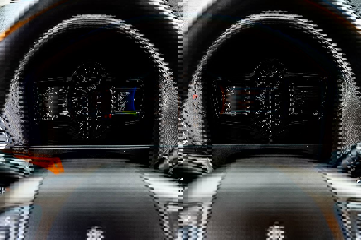 Used 2012 Lincoln MKX AWD image 27