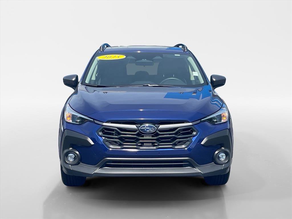 Used 2025 Subaru Crosstrek 2.0i Premium image 8
