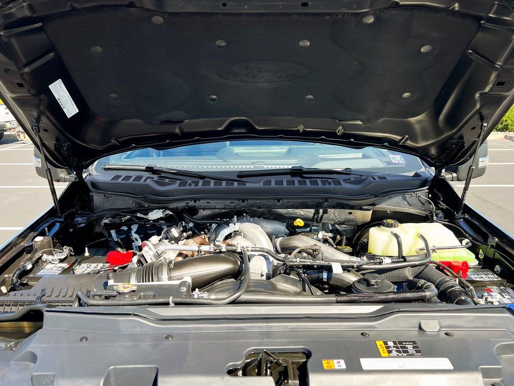 Used 2025 Ford F250 Platinum image 15