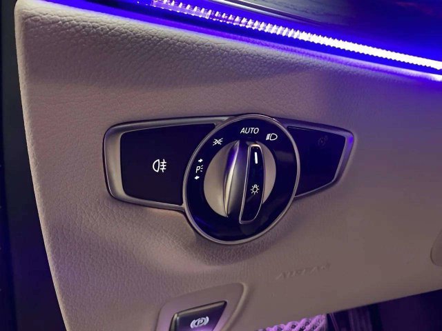Used 2023 Mercedes-Benz E 350 Sedan w/ Premium Package image 30