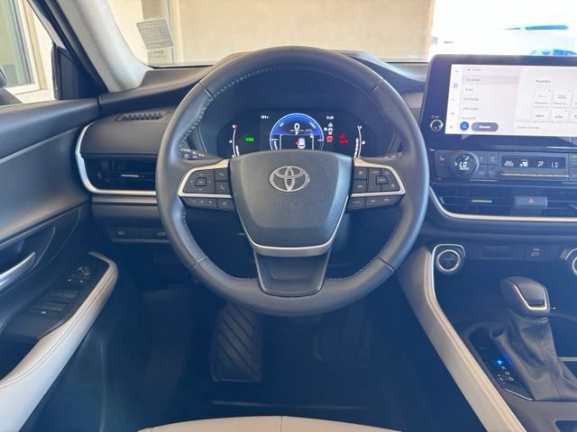 Used 2024 Toyota Grand Highlander AWD Hybrid image 14