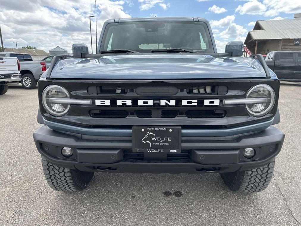 Used 2025 Ford Bronco Outer Banks w/ Sasquatch Package AWD/4WD image 2