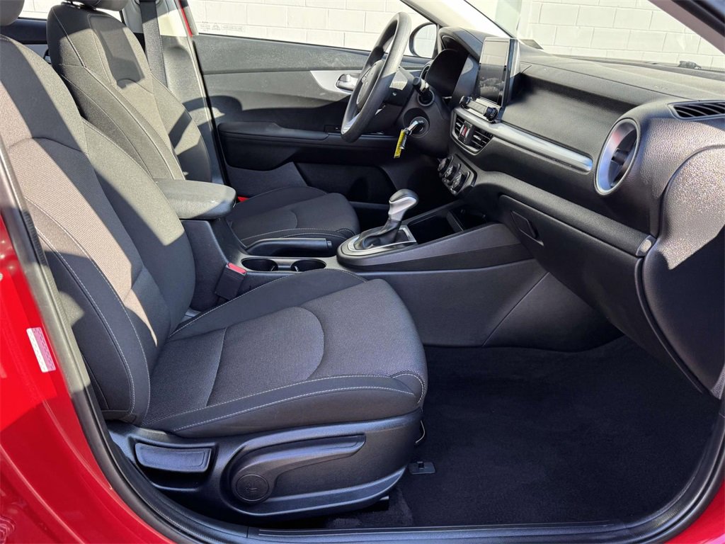 Used 2024 Kia Forte LXS image 13
