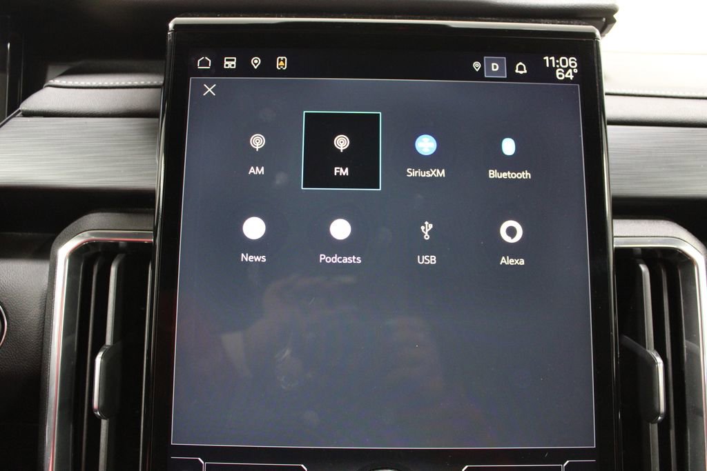 Used 2024 GMC Acadia Elevation image 34