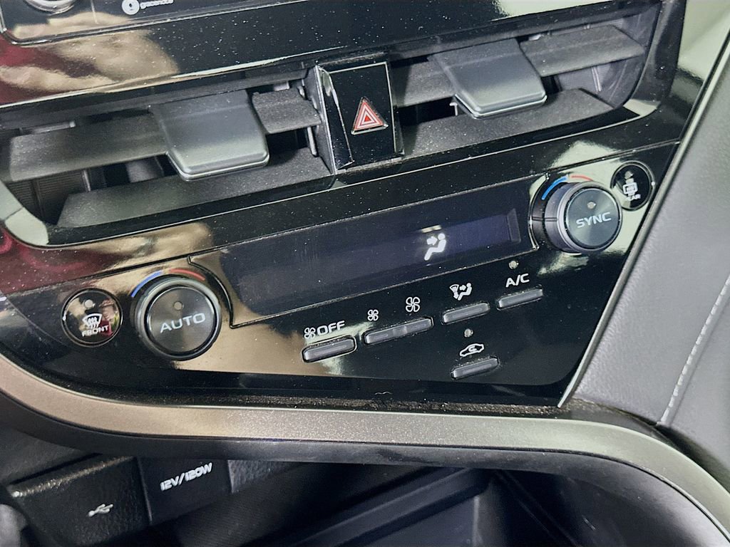 Used 2024 Toyota Camry LE FWD image 25