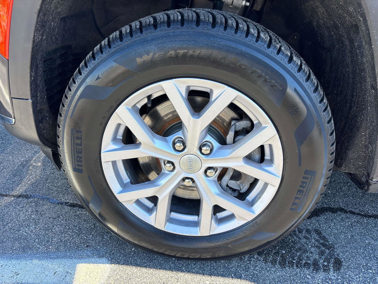 Certified 2022 Jeep Grand Cherokee L Limited AWD/4WD image 6