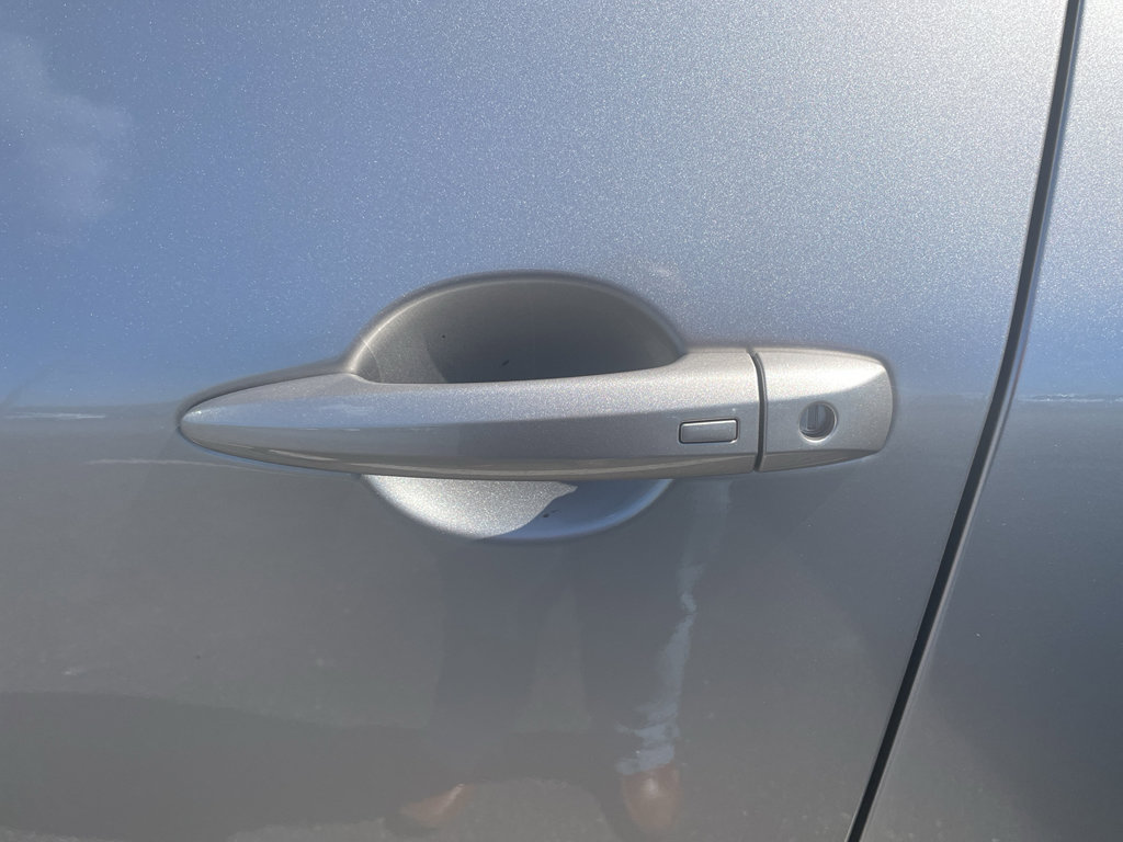 Used 2025 Nissan Rogue Platinum w/ Tech Package image 7