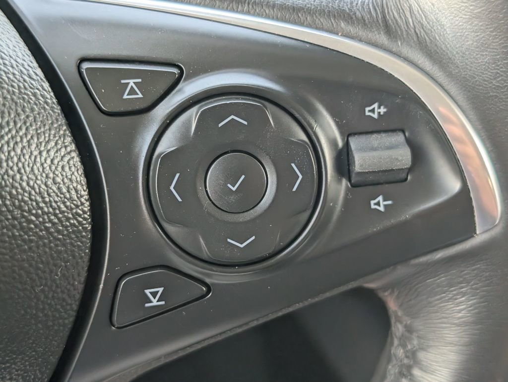 Used 2019 Buick Enclave Essence FWD image 14