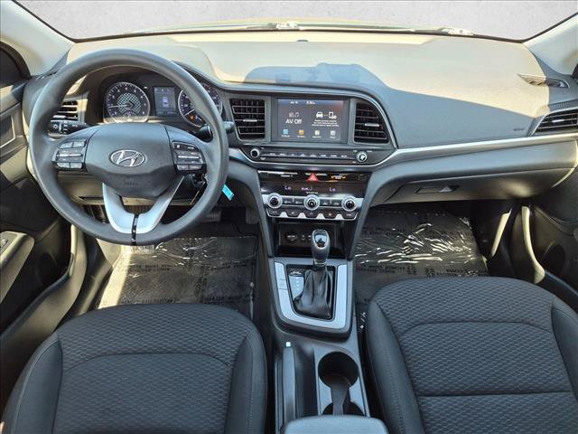 Used 2020 Hyundai Elantra SEL w/ Cargo Package (C1) FWD image 16