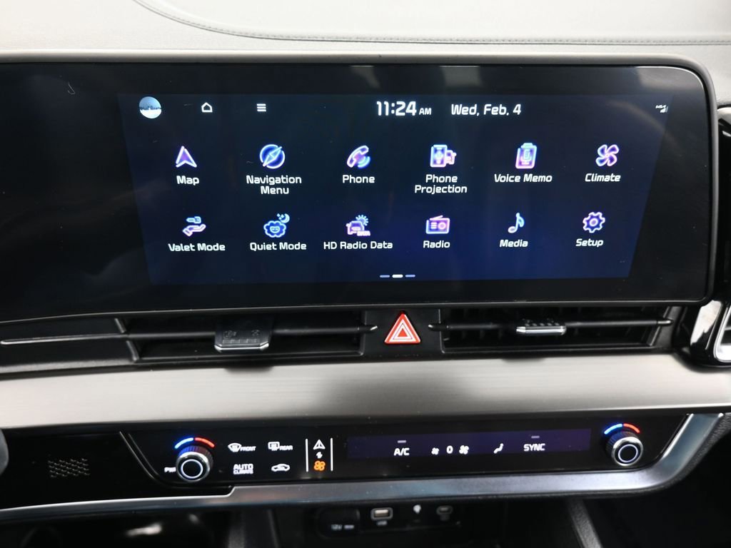 Used 2025 Kia Sportage EX image 22