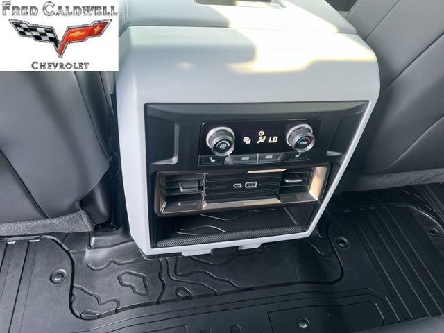 Used 2025 GMC Hummer EV 3X w/ LPO, Cargo Utility Package AWD/4WD image 27