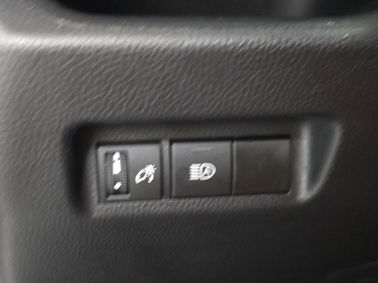 Certified 2024 Toyota RAV4 LE image 25