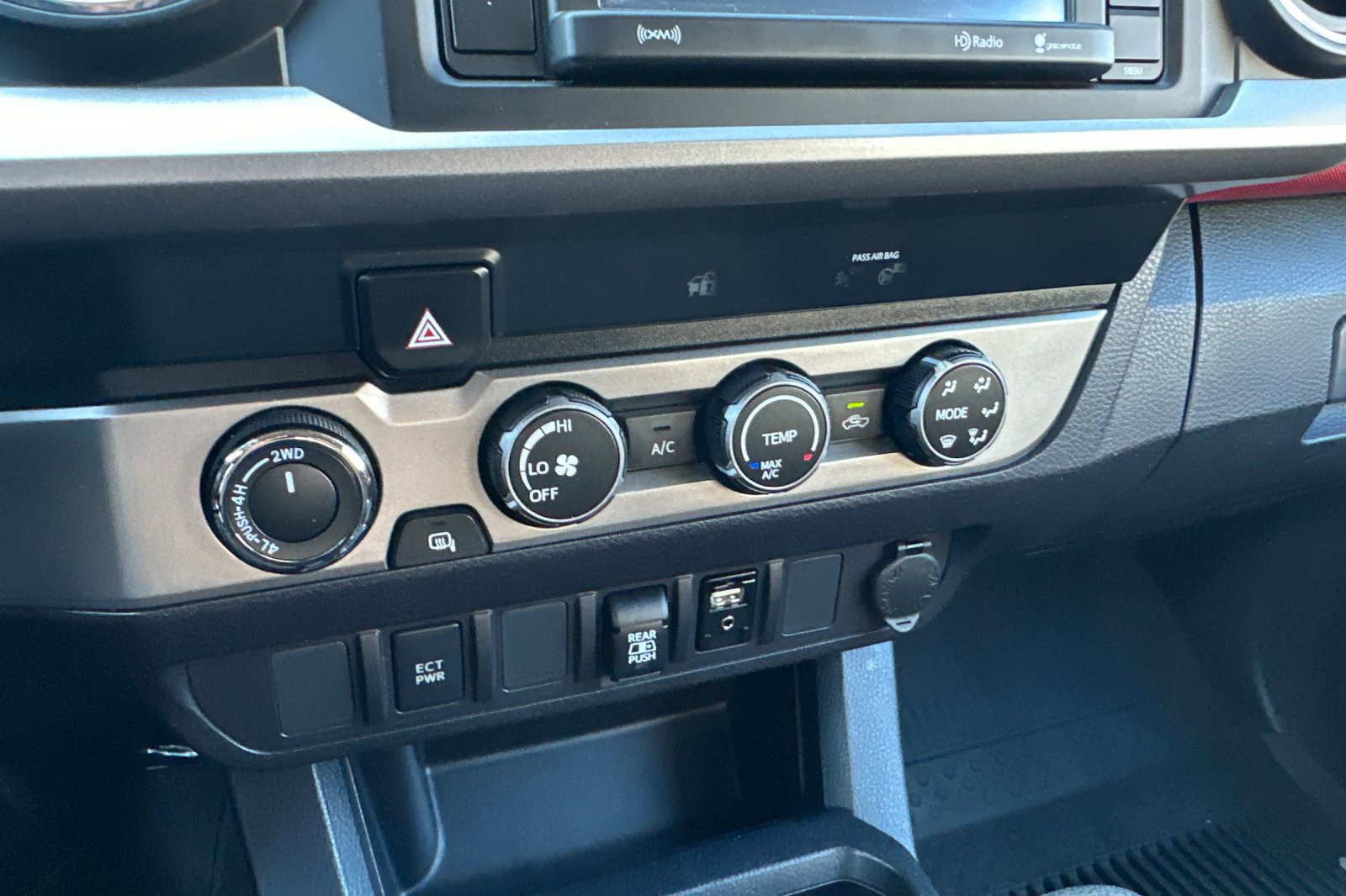 Used 2019 Toyota Tacoma SR5 image 27