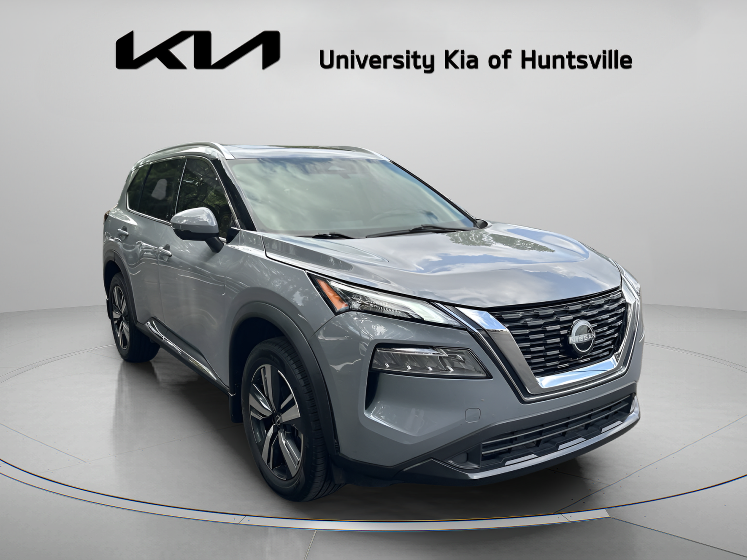 Used 2023 Nissan Rogue SL