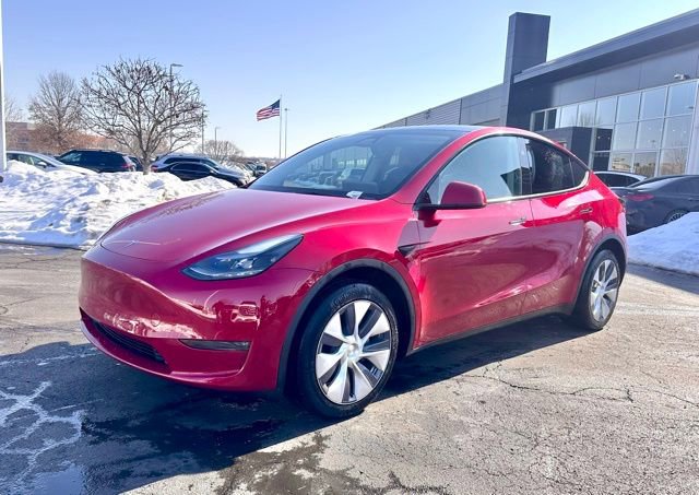 Used 2023 Tesla Model Y Long Range image 2
