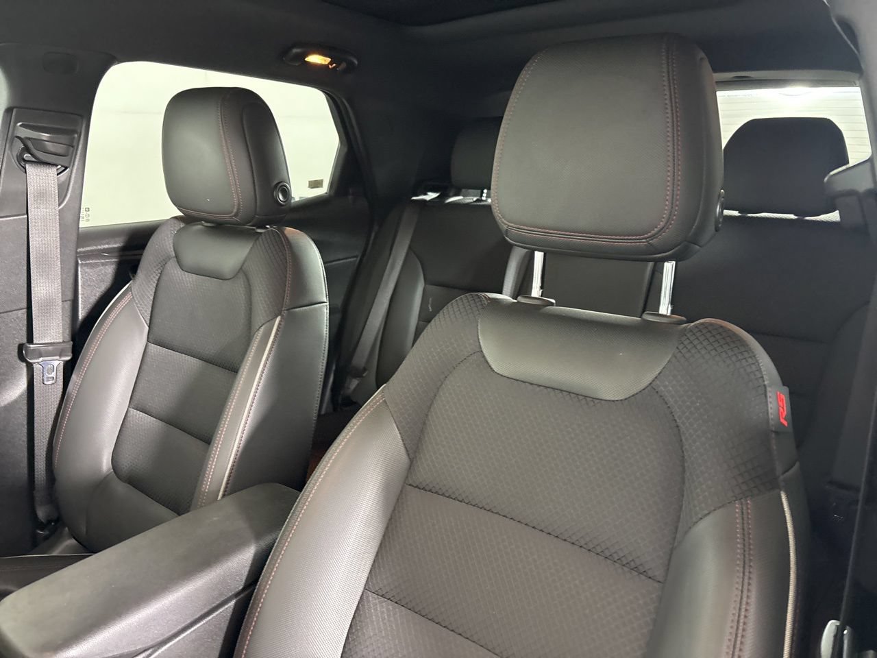 Used 2023 Chevrolet TrailBlazer RS w/ Sun and Liftgate Package FWD image 10
