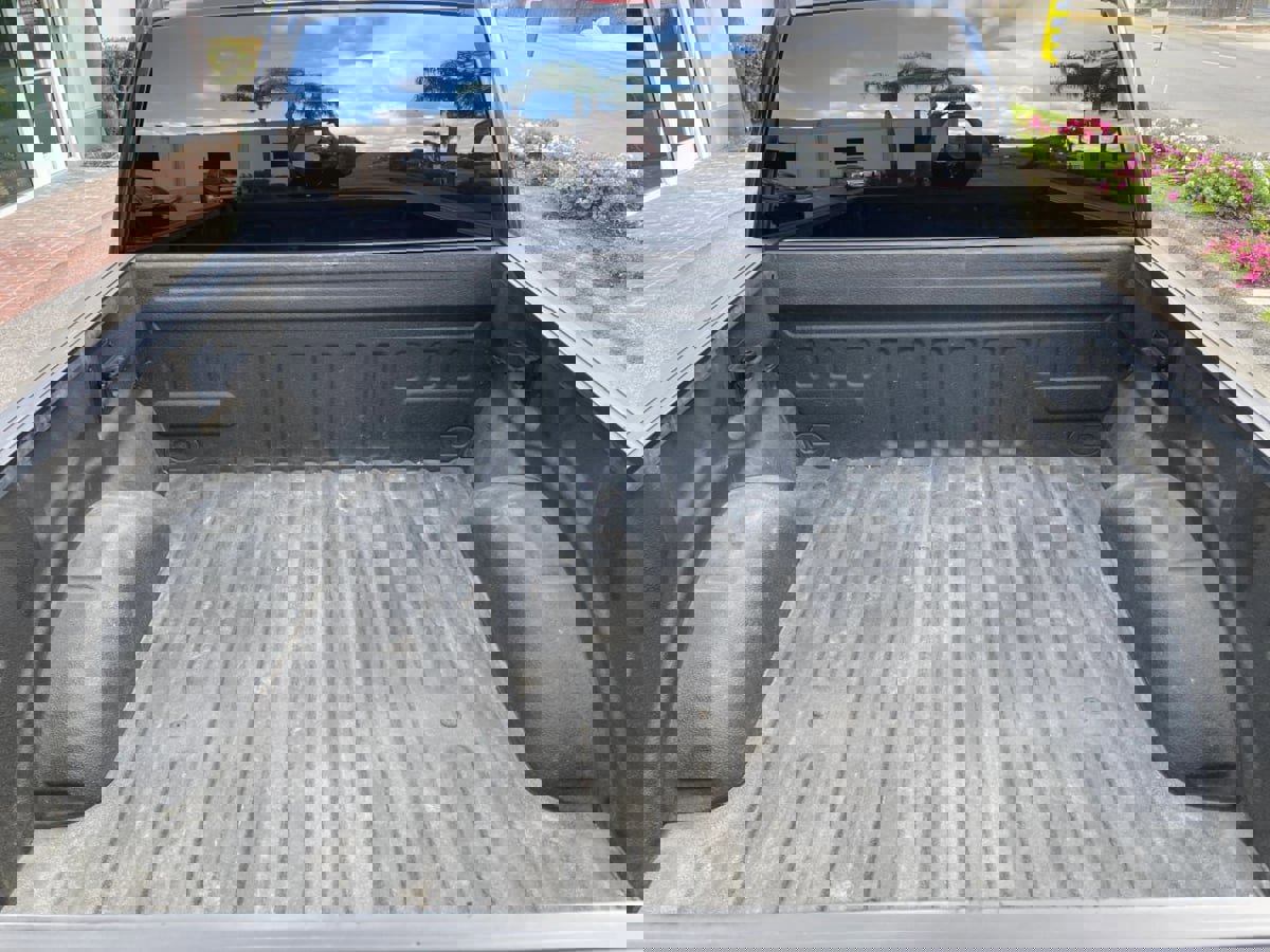 Used 2017 Ford F150 XLT w/ Equipment Group 301A Mid AWD/4WD image 9