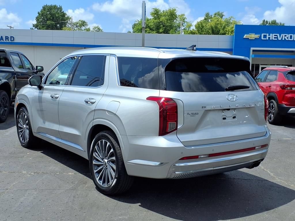 Used 2024 Hyundai Palisade Calligraphy AWD/4WD image 2