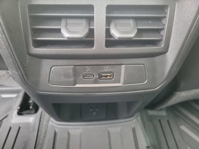 New 2026 Chevrolet Colorado LT w/ LT Convenience Package AWD/4WD image 14