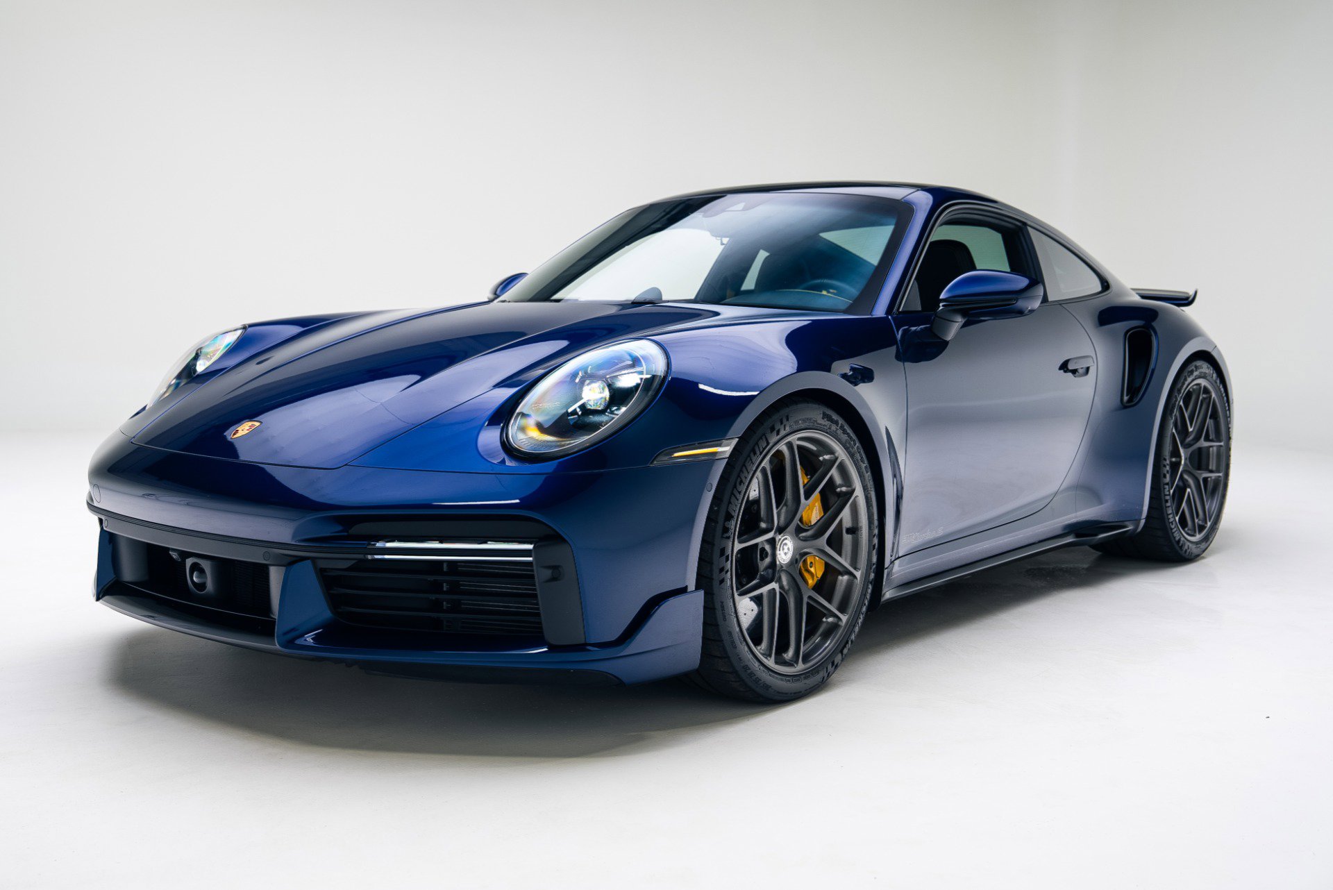 Used 2022 Porsche 911 Turbo S image 7