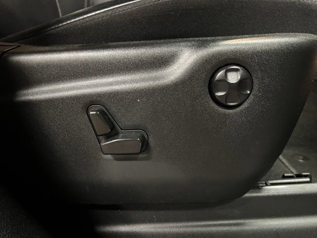 Used 2022 Jeep Grand Cherokee Limited image 30