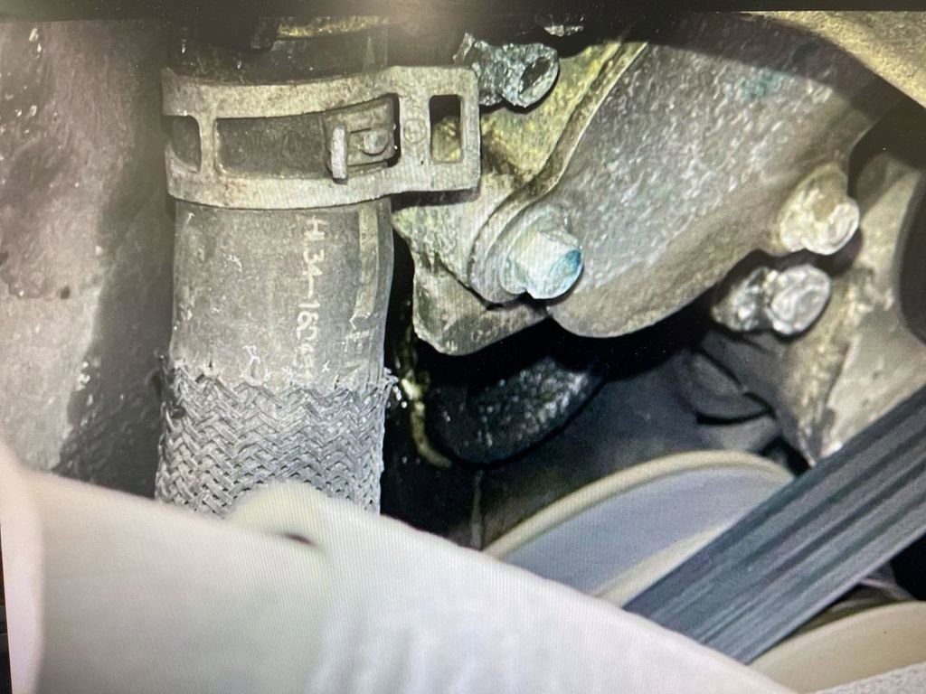 Used 2017 Ford F150 Platinum w/ Equipment Group 701A Luxury AWD/4WD image 32