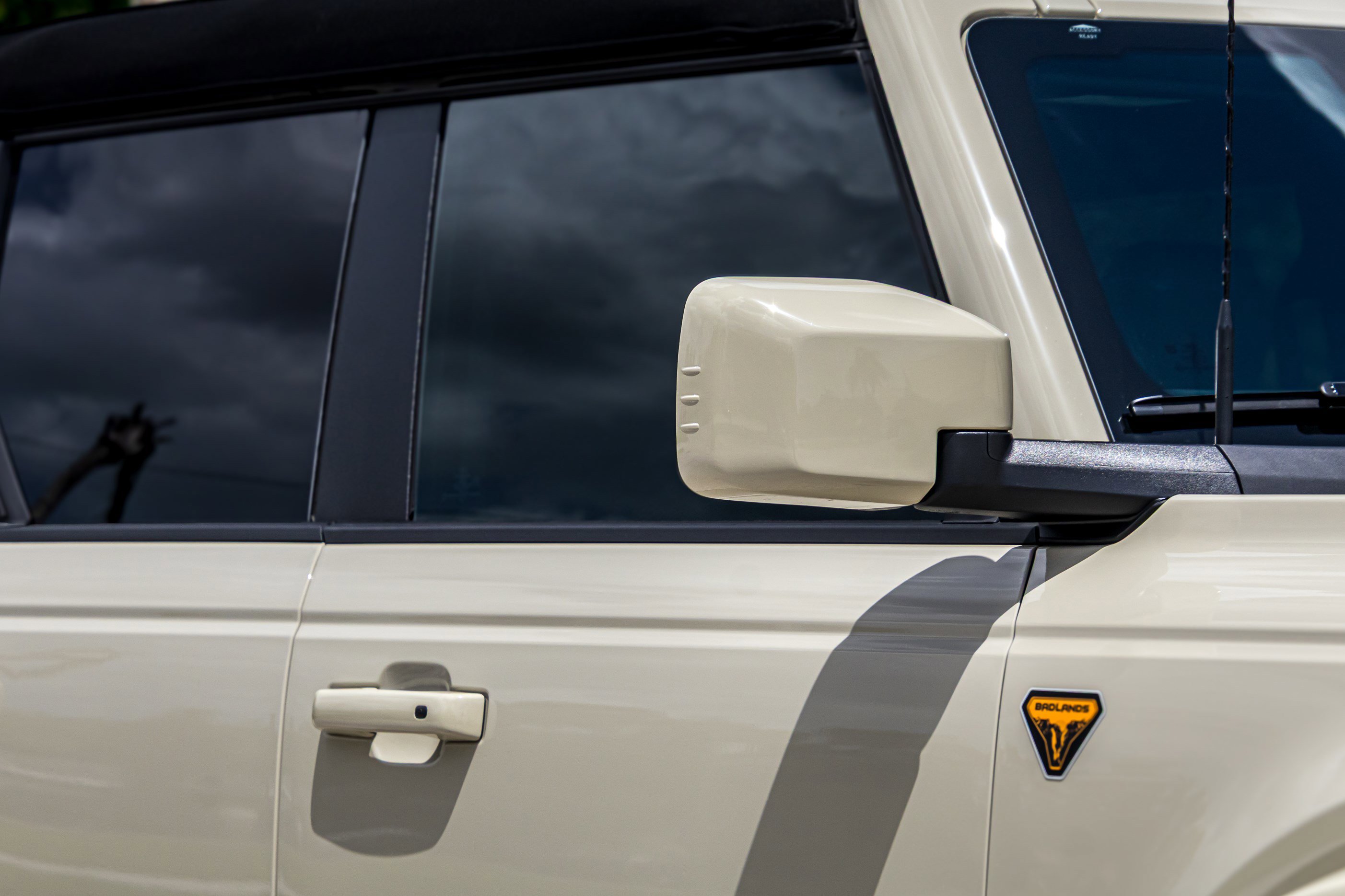 New 2025 Ford Bronco Badlands image 11