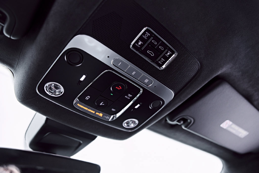 Used 2023 Bentley Flying Spur S V8 AWD/4WD image 83