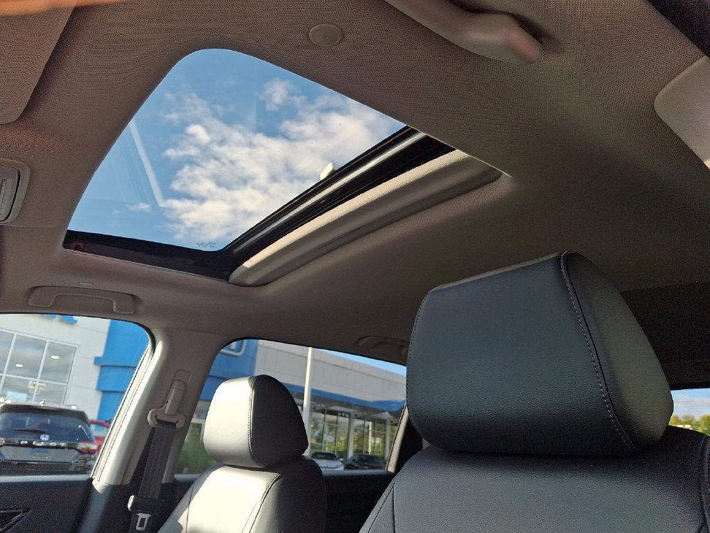 Used 2025 Honda CR-V EX-L image 16