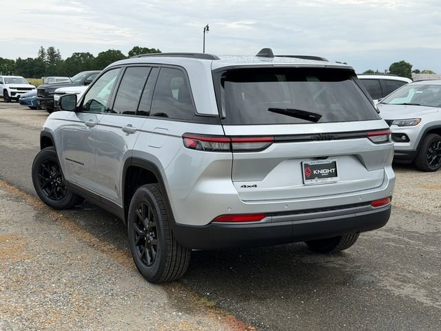 New 2026 Jeep Grand Cherokee Altitude AWD/4WD image 9