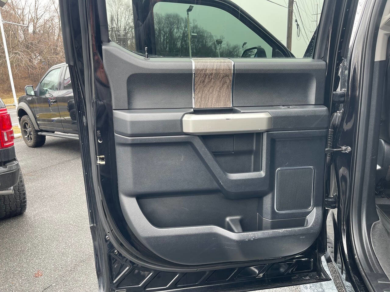 Used 2017 Ford F250 Lariat w/ Lariat Value Package image 35