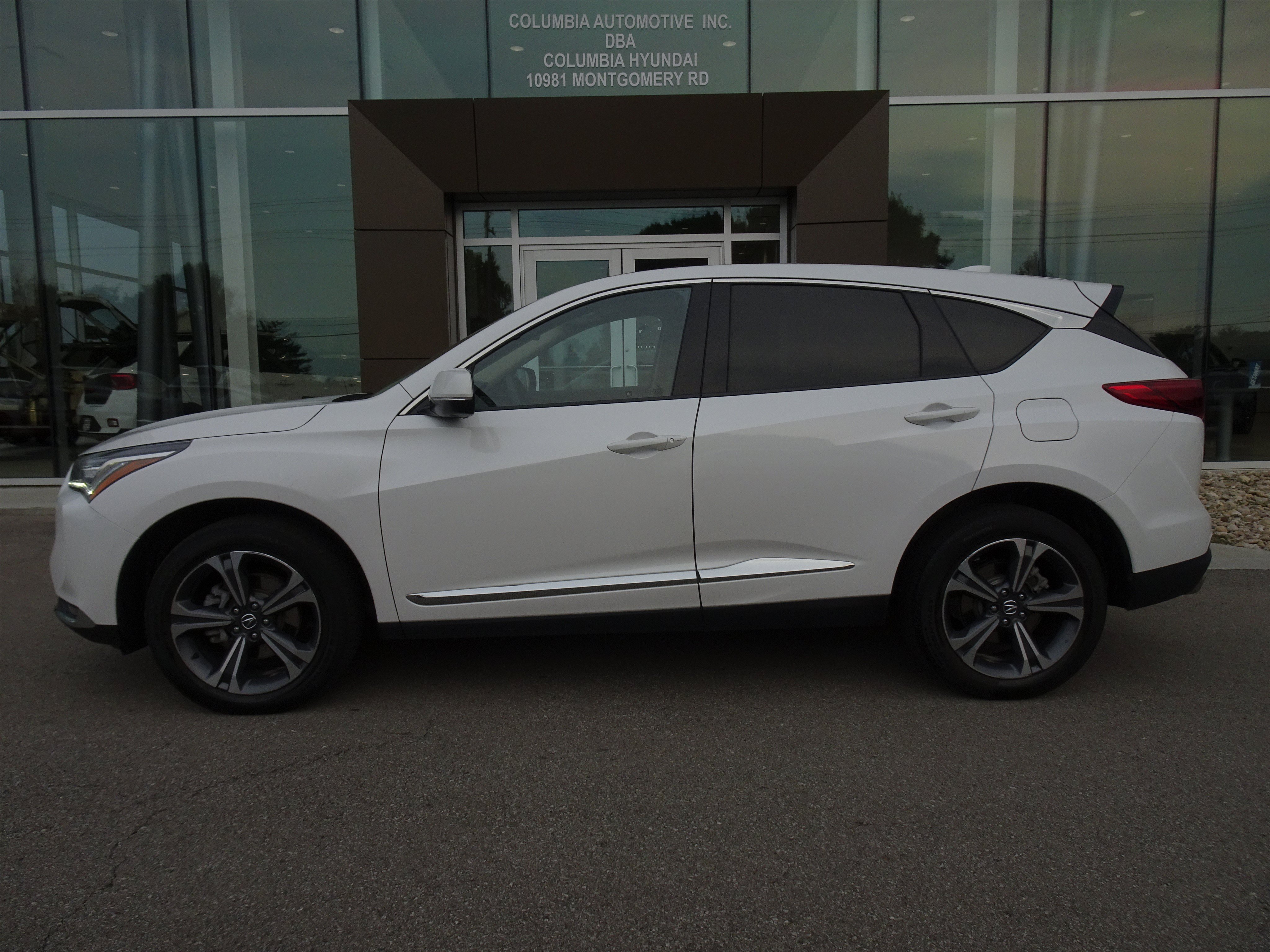 Used 2023 Acura RDX w/ Advance Package AWD/4WD image 2