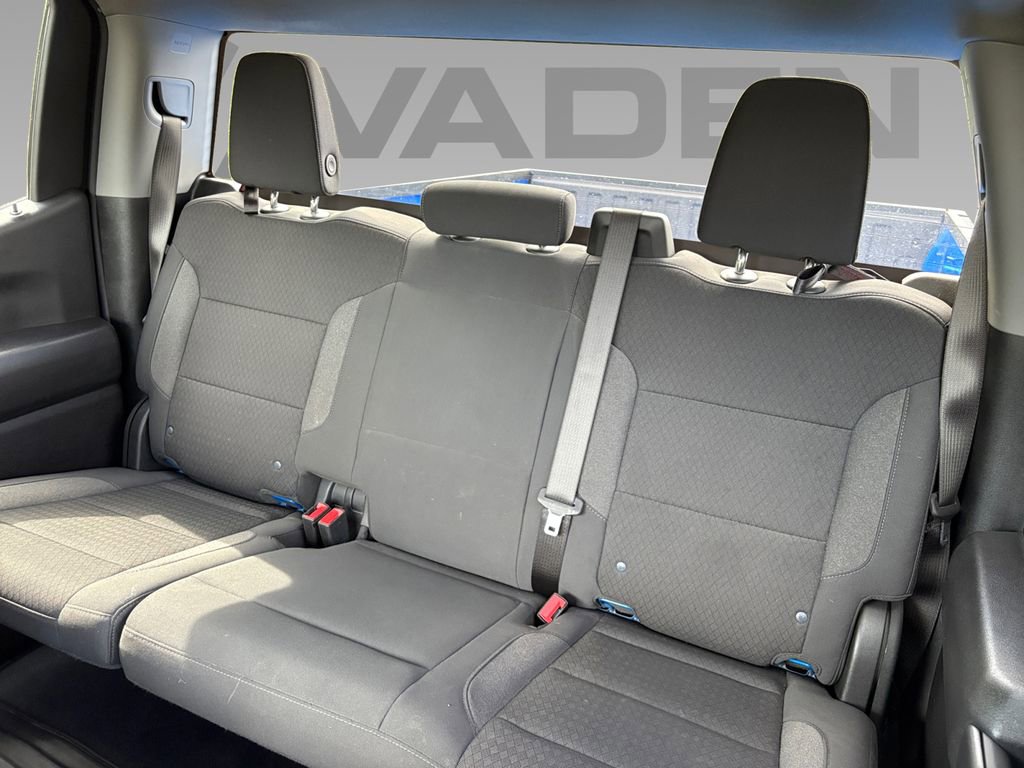 Used 2025 Chevrolet Silverado 1500 Custom RWD image 4