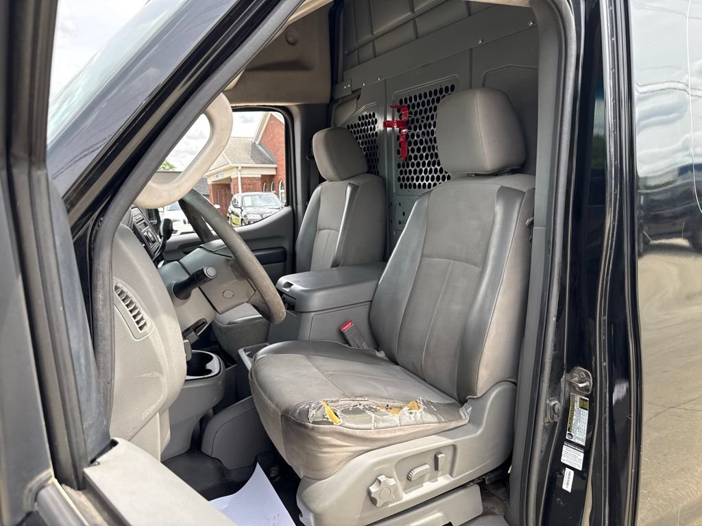 Used 2013 Nissan NV 2500 SV w/ Side Curtain Airbag Pkg RWD image 2