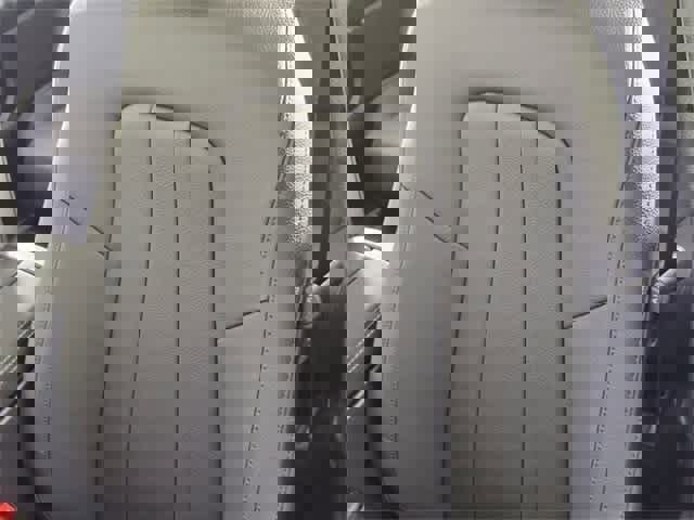 Certified 2025 Mercedes-Benz GLB 250 4MATIC image 39