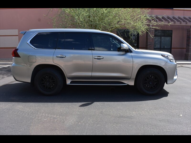 Used 2018 Lexus LX 570 4WD w/ Luxury Package