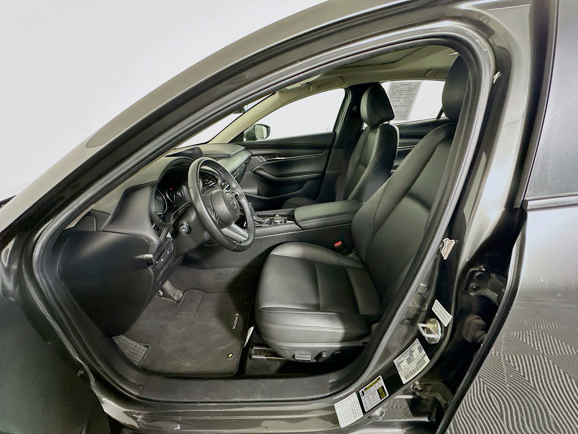 Used 2025 MAZDA MAZDA3 s image 13