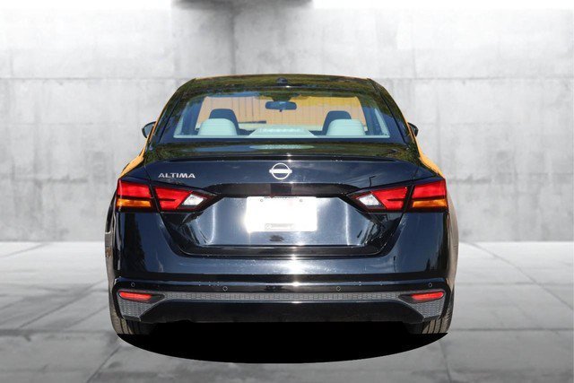 Certified 2025 Nissan Altima 2.5 SV FWD image 6
