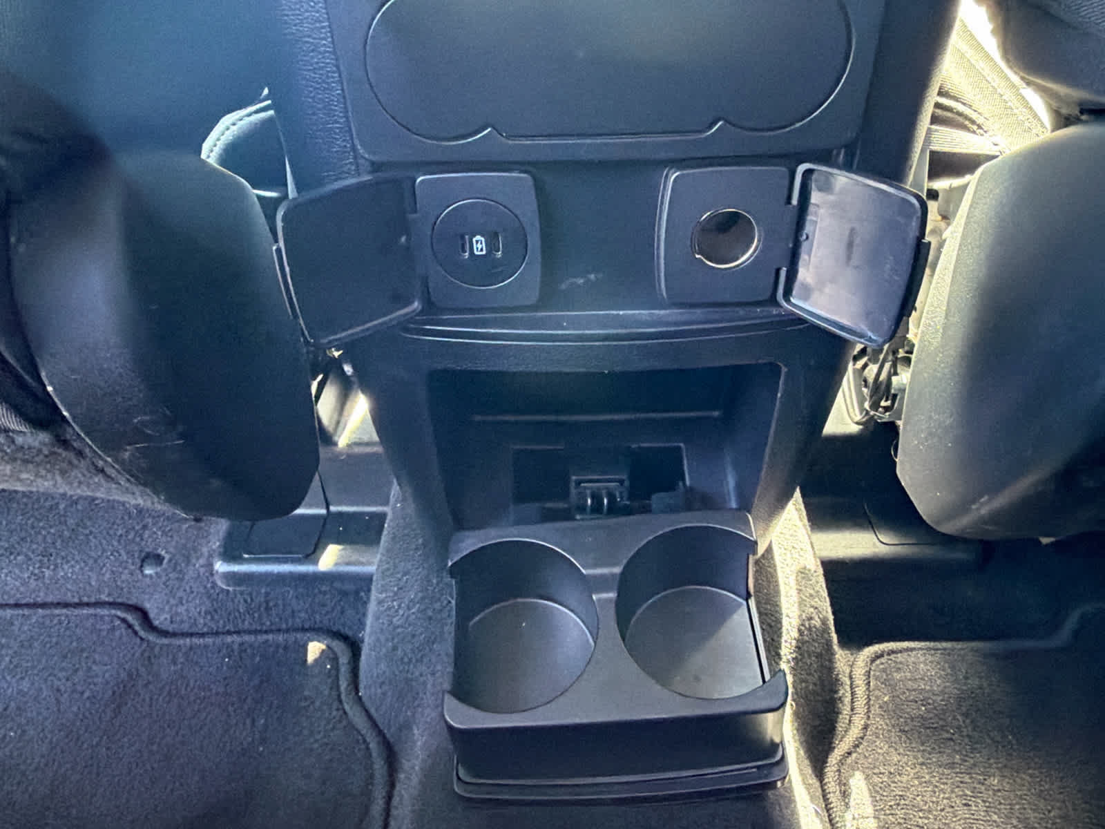 Used 2023 Ford Explorer XLT RWD image 16