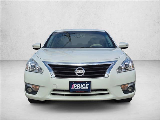 Used 2014 Nissan Altima 2.5 SL w/ Technology Package FWD image 2