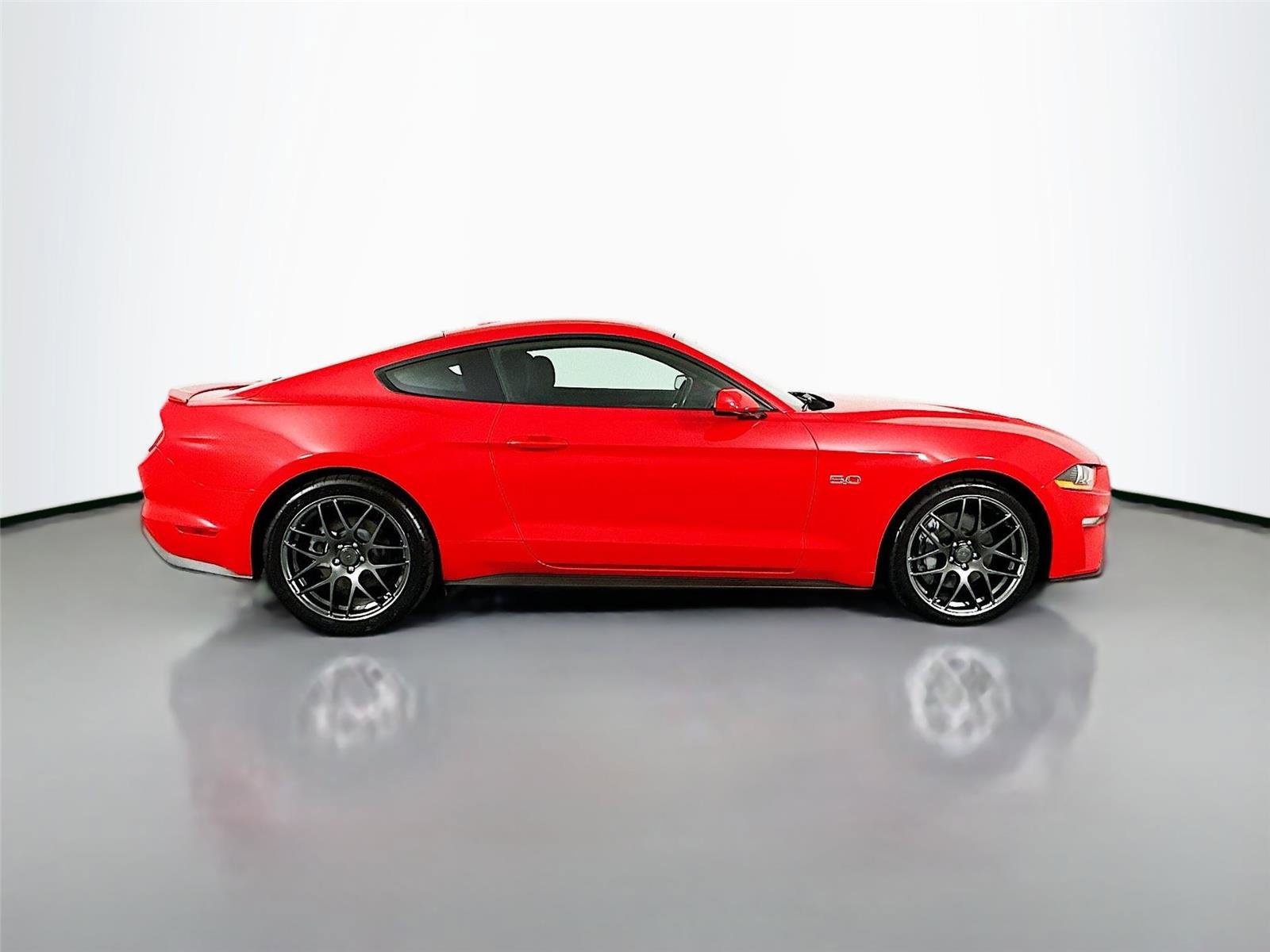 Used 2021 Ford Mustang GT RWD image 17