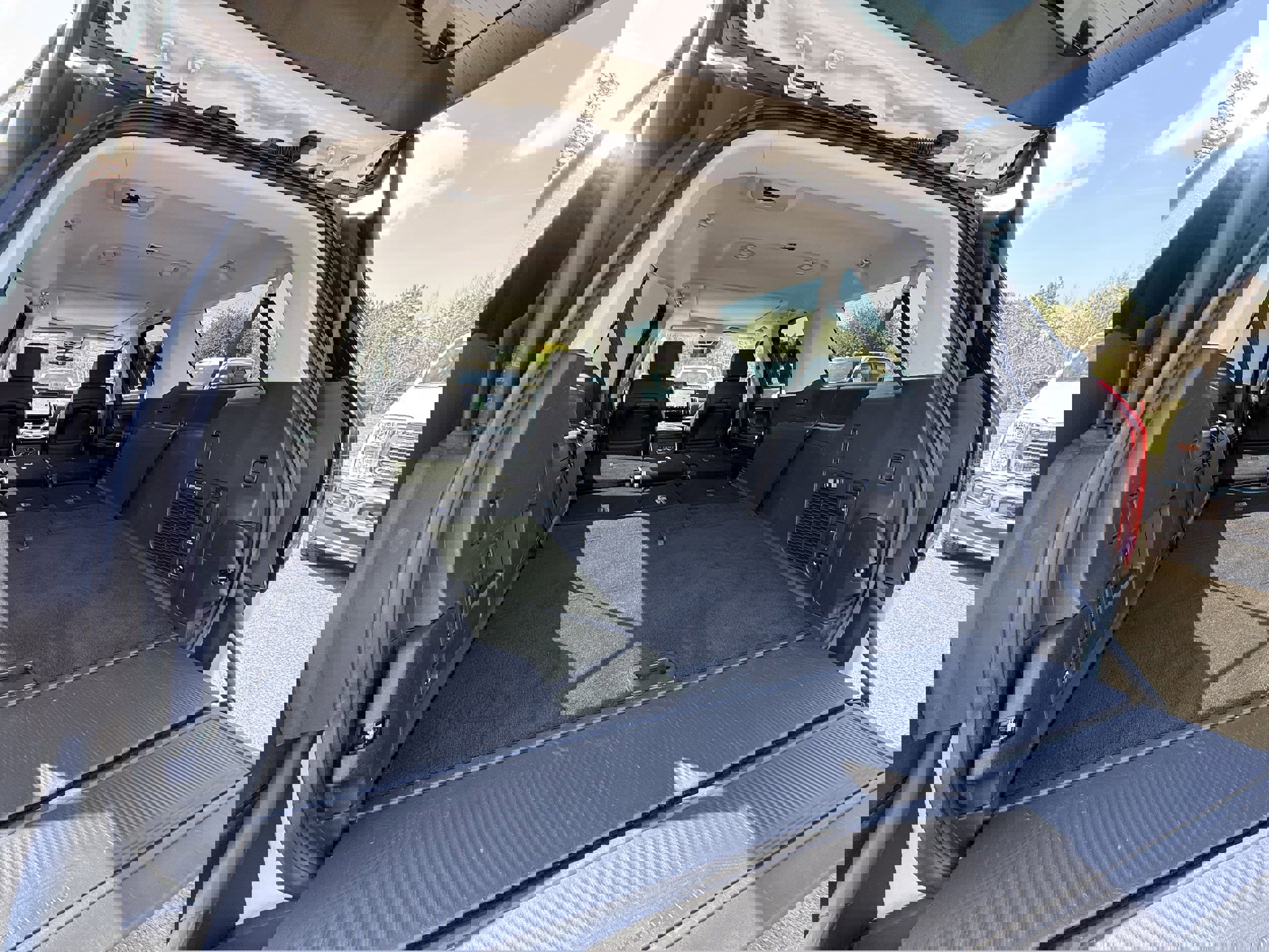 Used 2025 Ford Expedition Max Platinum image 31