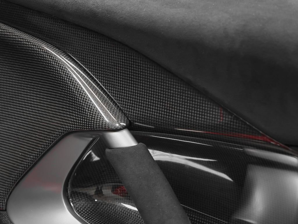 Used 2024 Ferrari 812 Competizione image 39