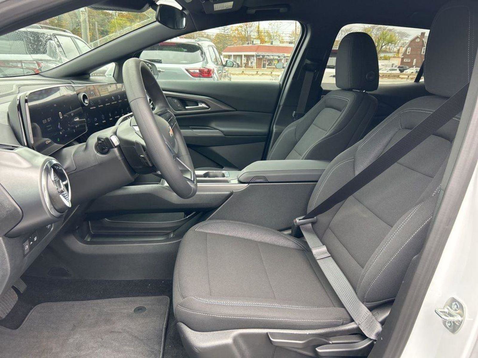 New 2026 Chevrolet Equinox EV LT FWD image 20