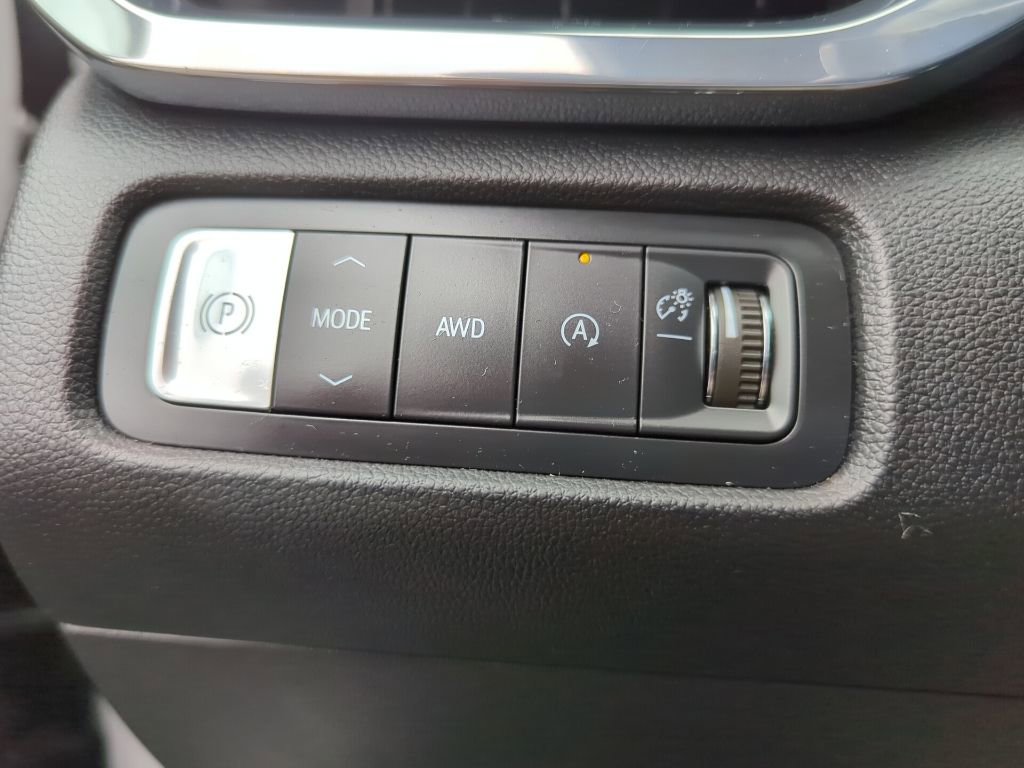 Certified 2025 GMC Acadia Elevation image 34