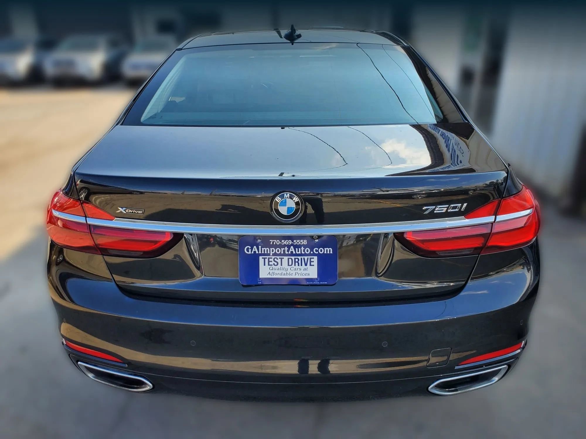 Used 2018 BMW 750i xDrive image 12